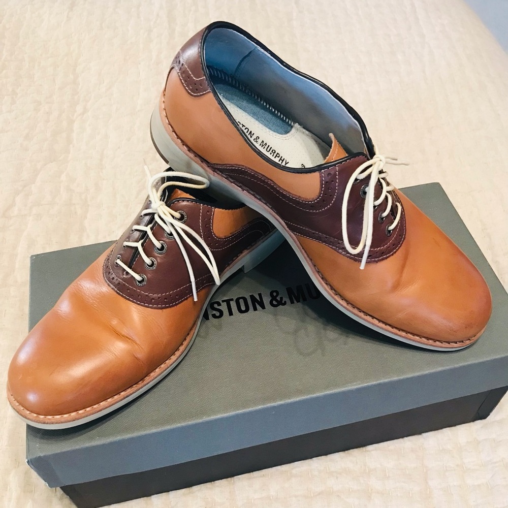 CLEARANCE Men’s Oxfords by Johnston & Murphy Tan/Brown oxford’s Sz 9.